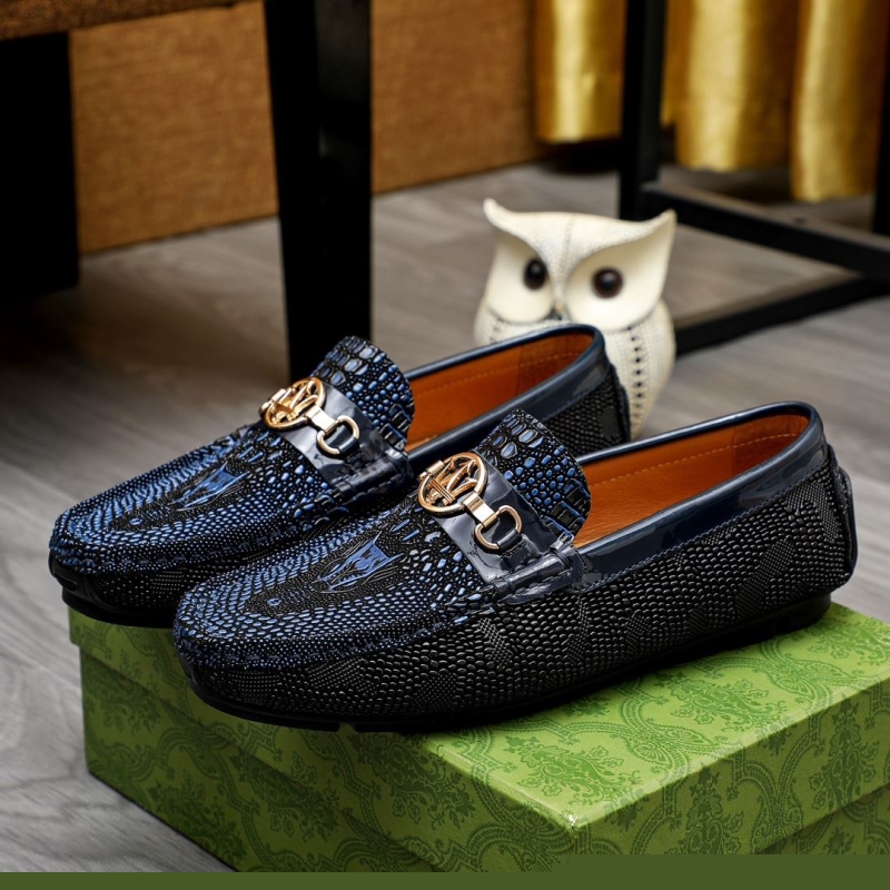G*u*i leather shoes